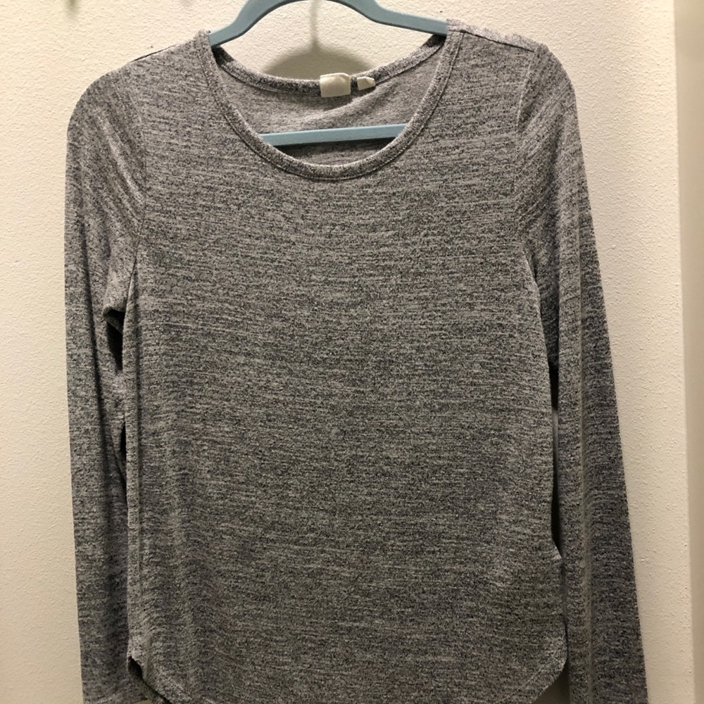 Heather grey sweater/long sleeve shirt
